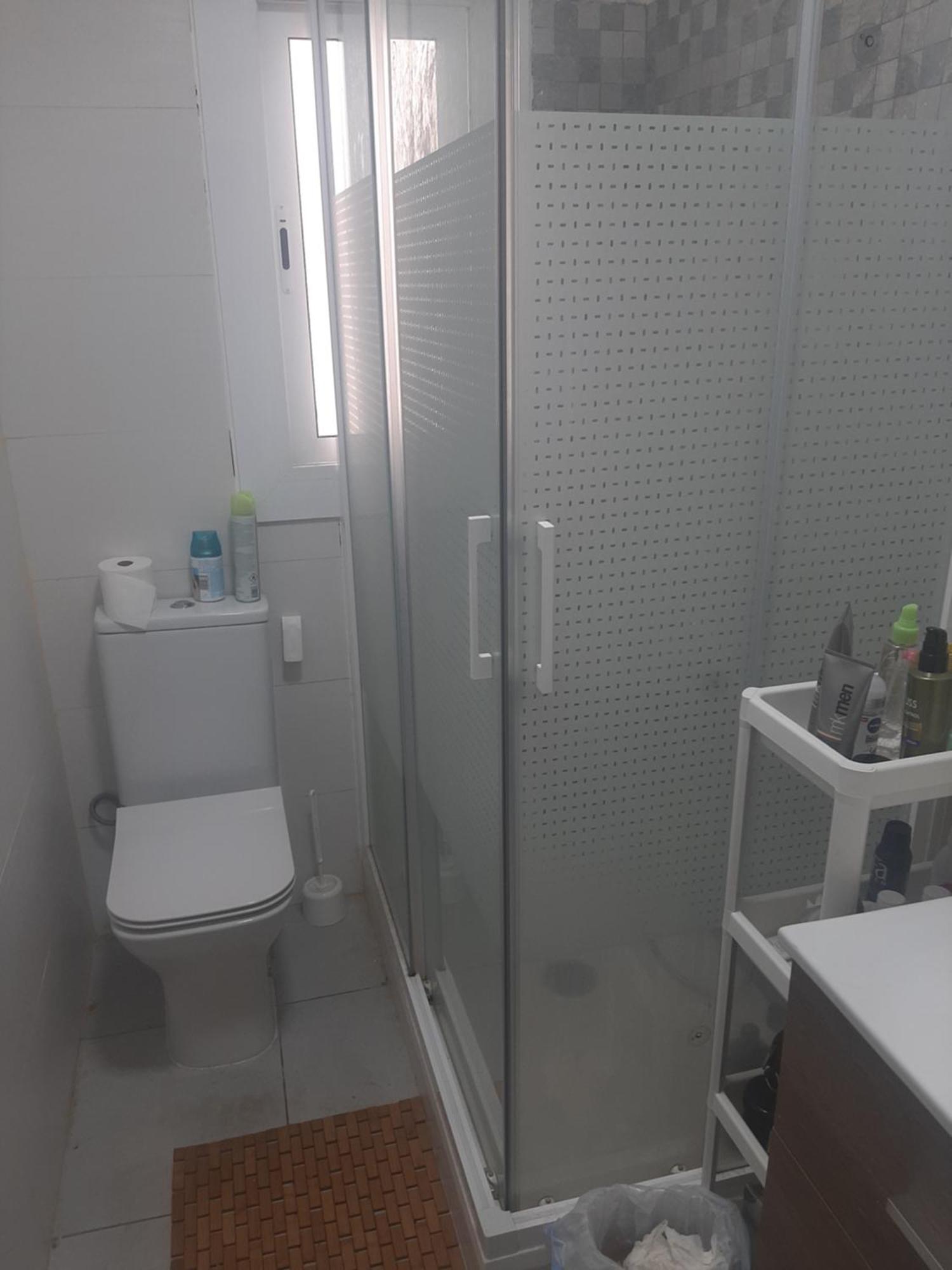 Alquiler Habitacion- Descanso Sabadell - Bano Compartido Екстериор снимка